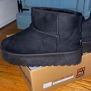 Avalanche Black Suede Platform Boots